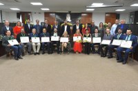 CÂMARA MUNICIPAL ENTREGOU TÍTULOS DE "CIDADANIA BENEMÉRITA" E "HONORÁRIA" A 14 HOMENAGEADOS